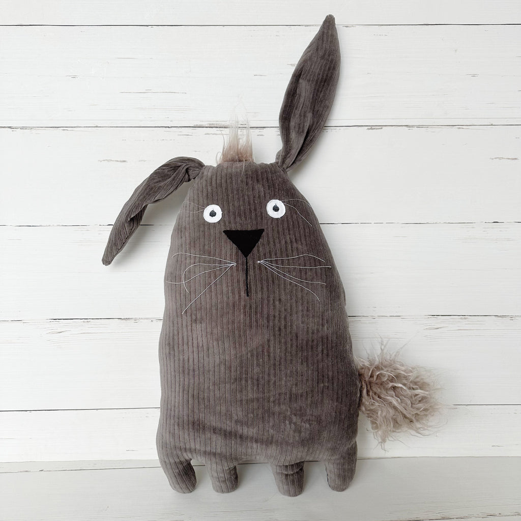 Hasenkissen „Bas“