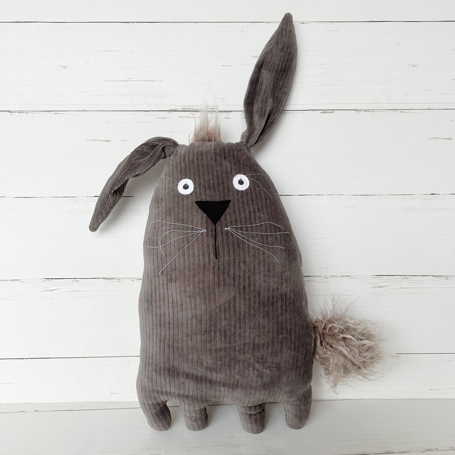 Hasenkissen „Bas“