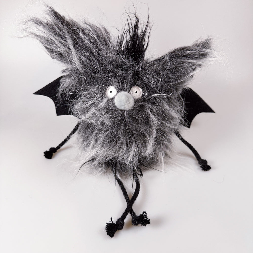 Fledermaus „Igor von Flatterstein“