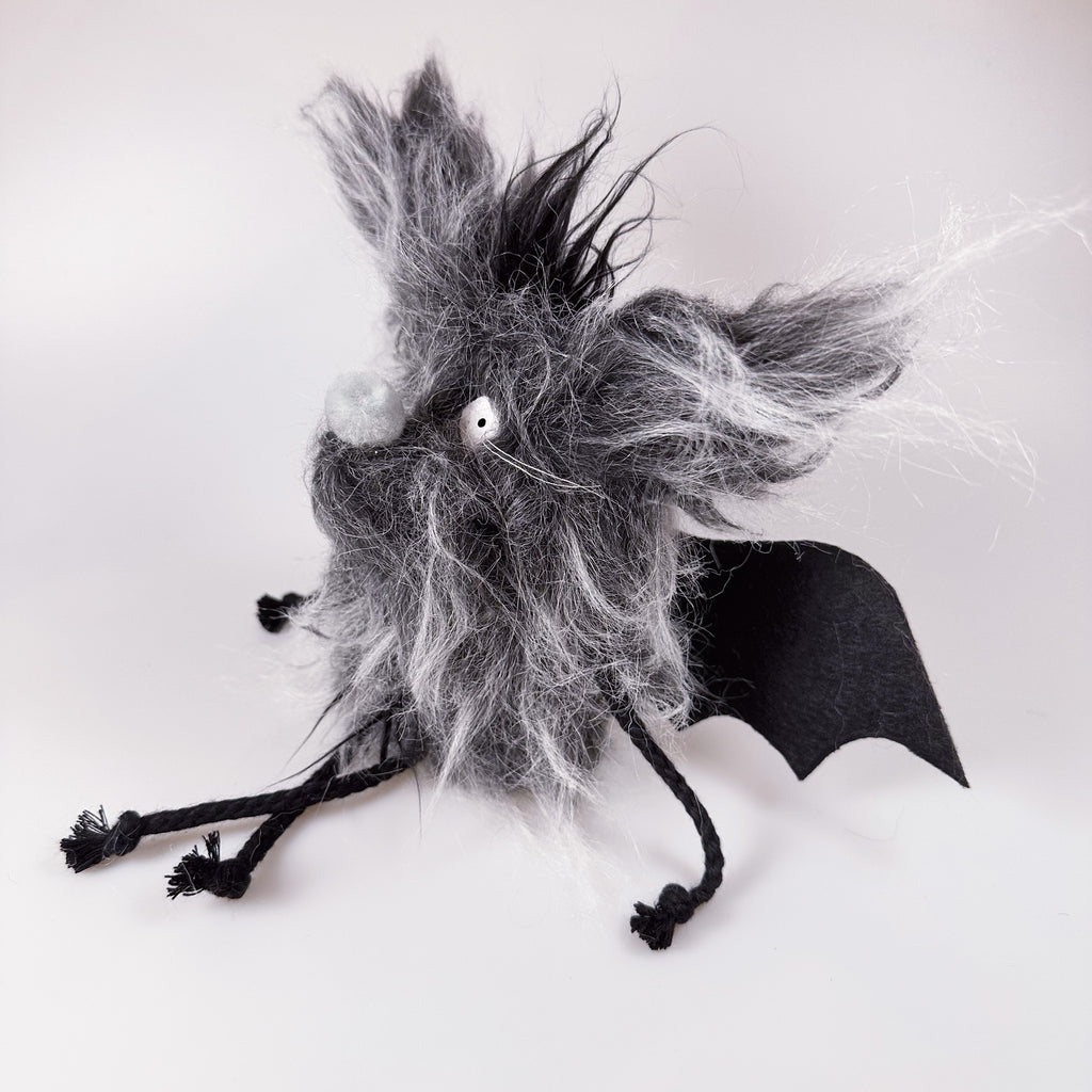 Fledermaus „Igor von Flatterstein“