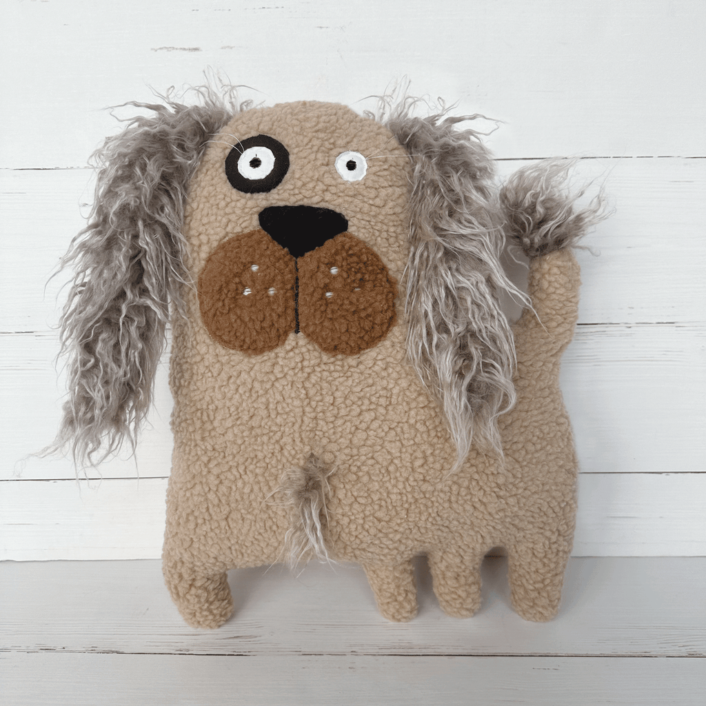 Kuscheltier Kissen Mops „Mücke“