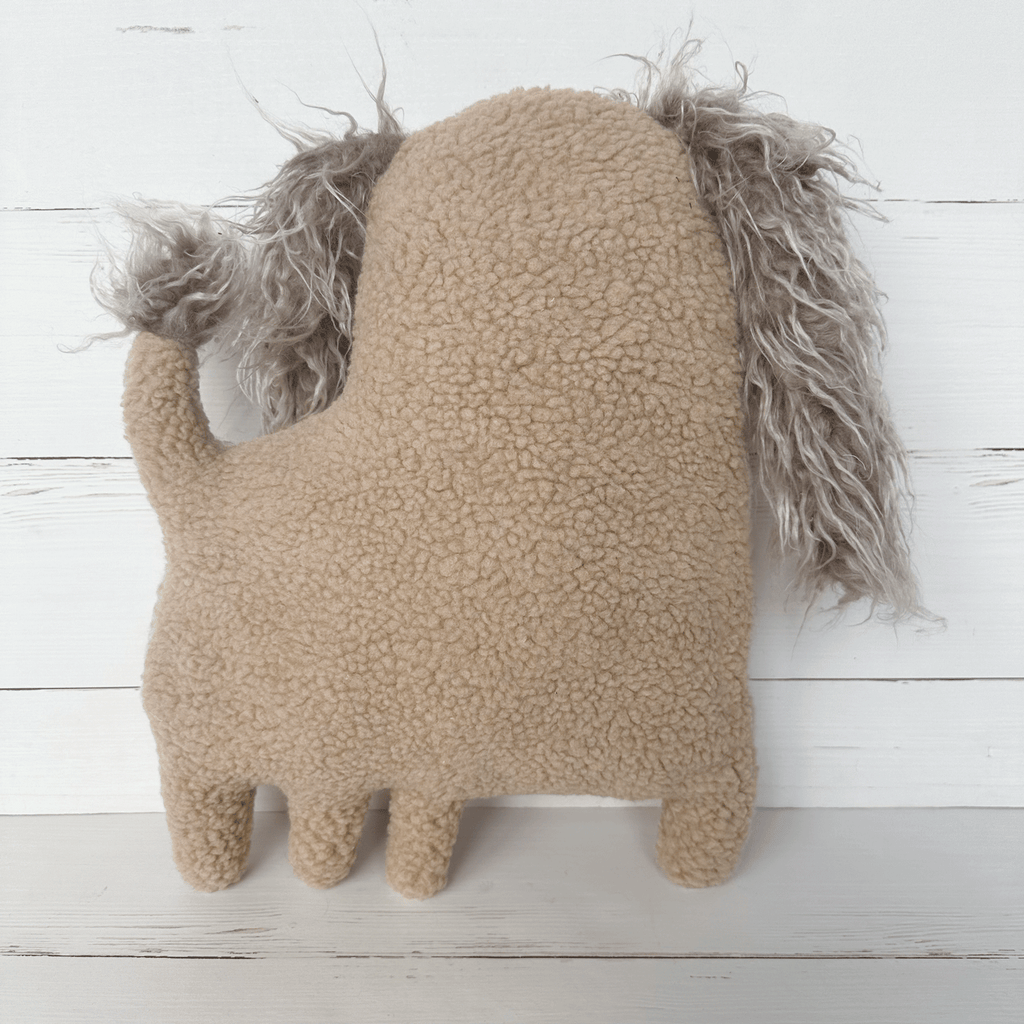 Kuscheltier Kissen Mops „Mücke“