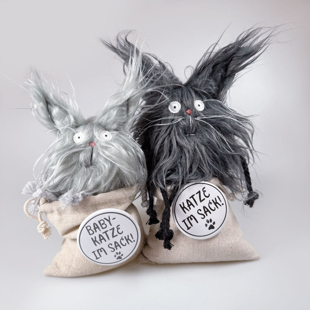 Kater-Papa mit Katzen-Kind