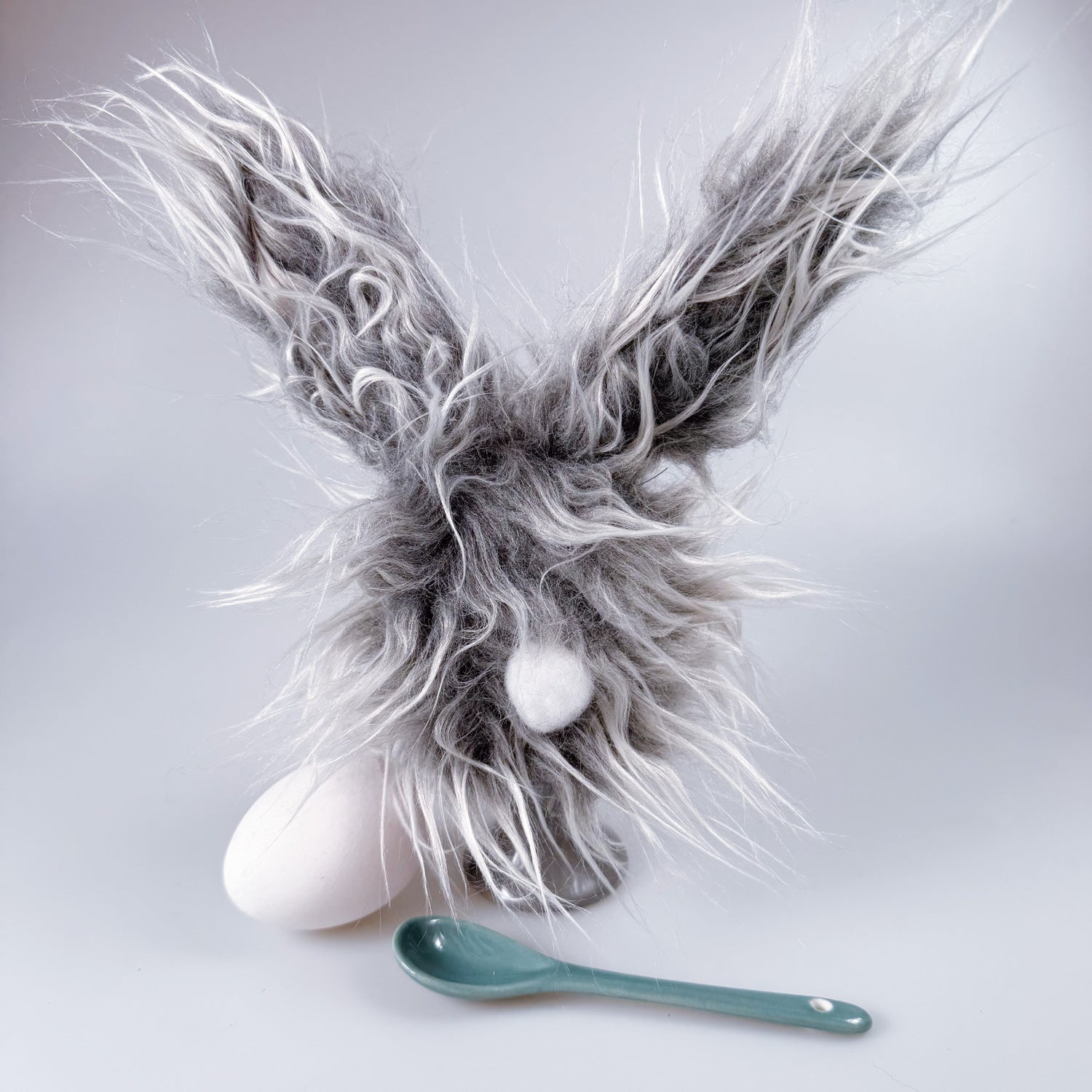 Osterhase „Torge“, der Eierwärmer