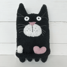 Load image into Gallery viewer, Cat cushion “Freda”