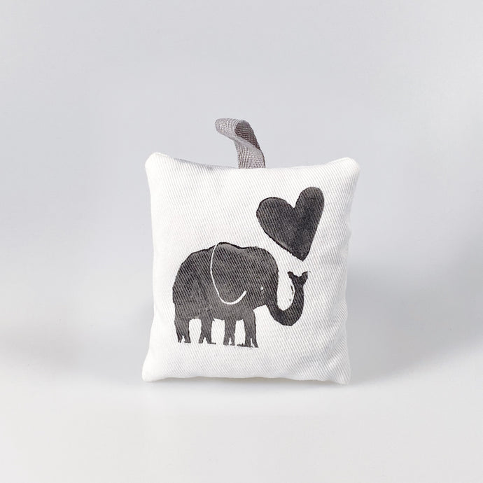 Lavendelsäckchen „Elefant von Herzen“
