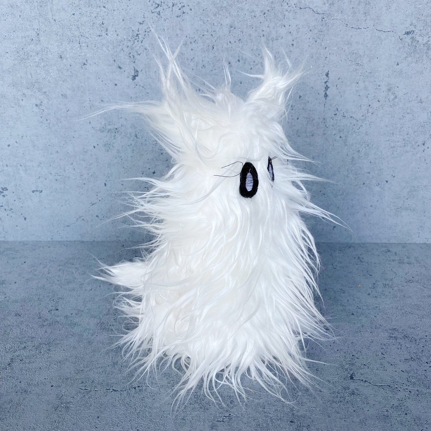 Soft toy ghost cat “Gismo”