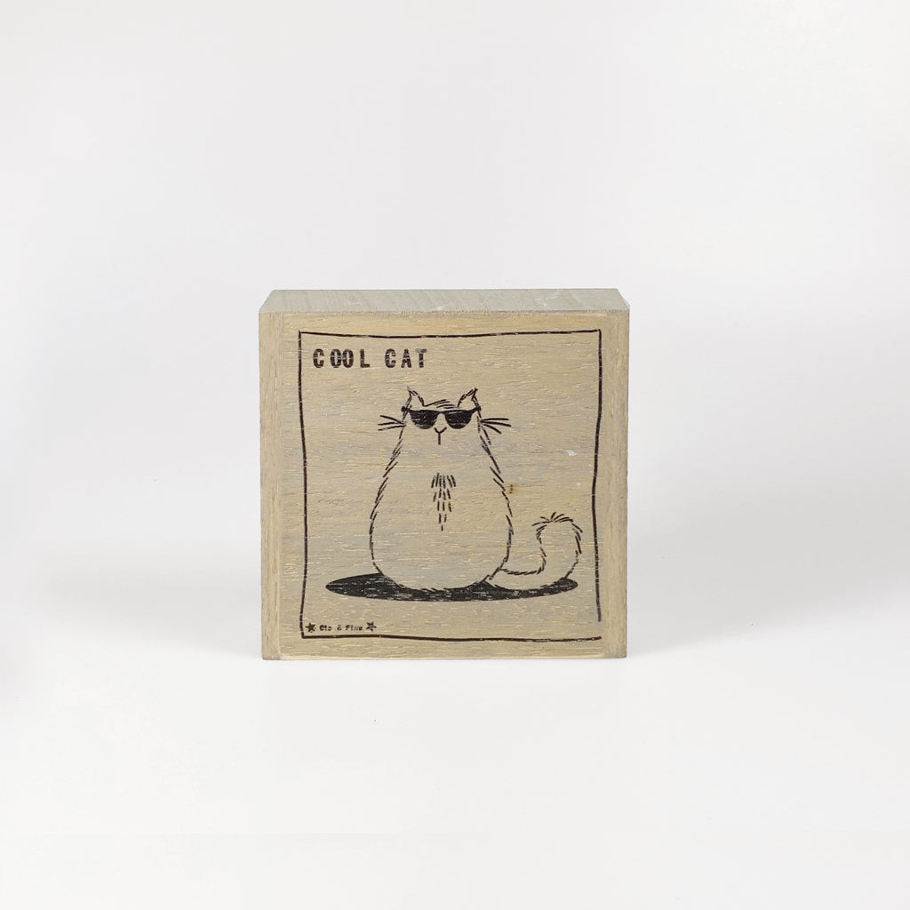 Small wooden picture "Cool cat" brown