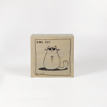 Laden Sie das Bild in den Galerie-Viewer, Kleines Holzbild &quot;Cool cat“ braun