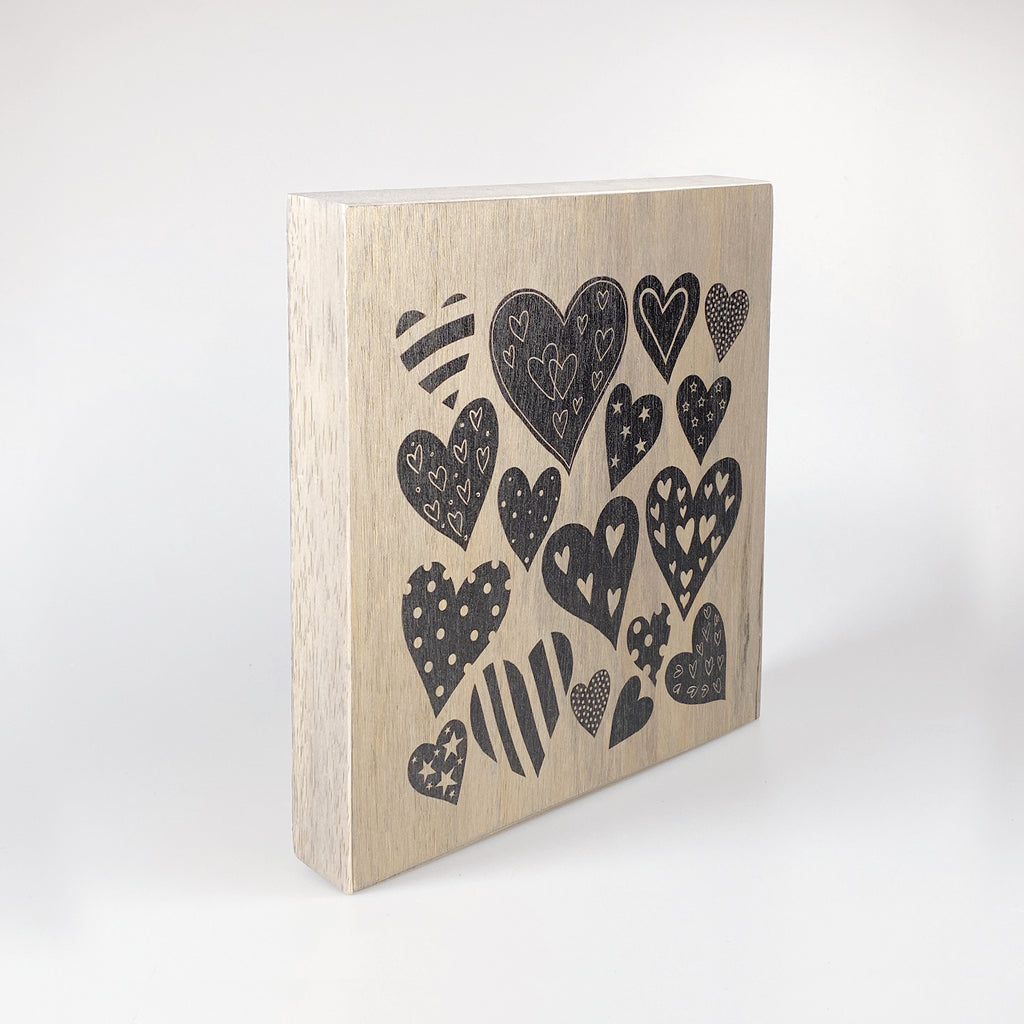 Großes Holzbild "Hearts" braun