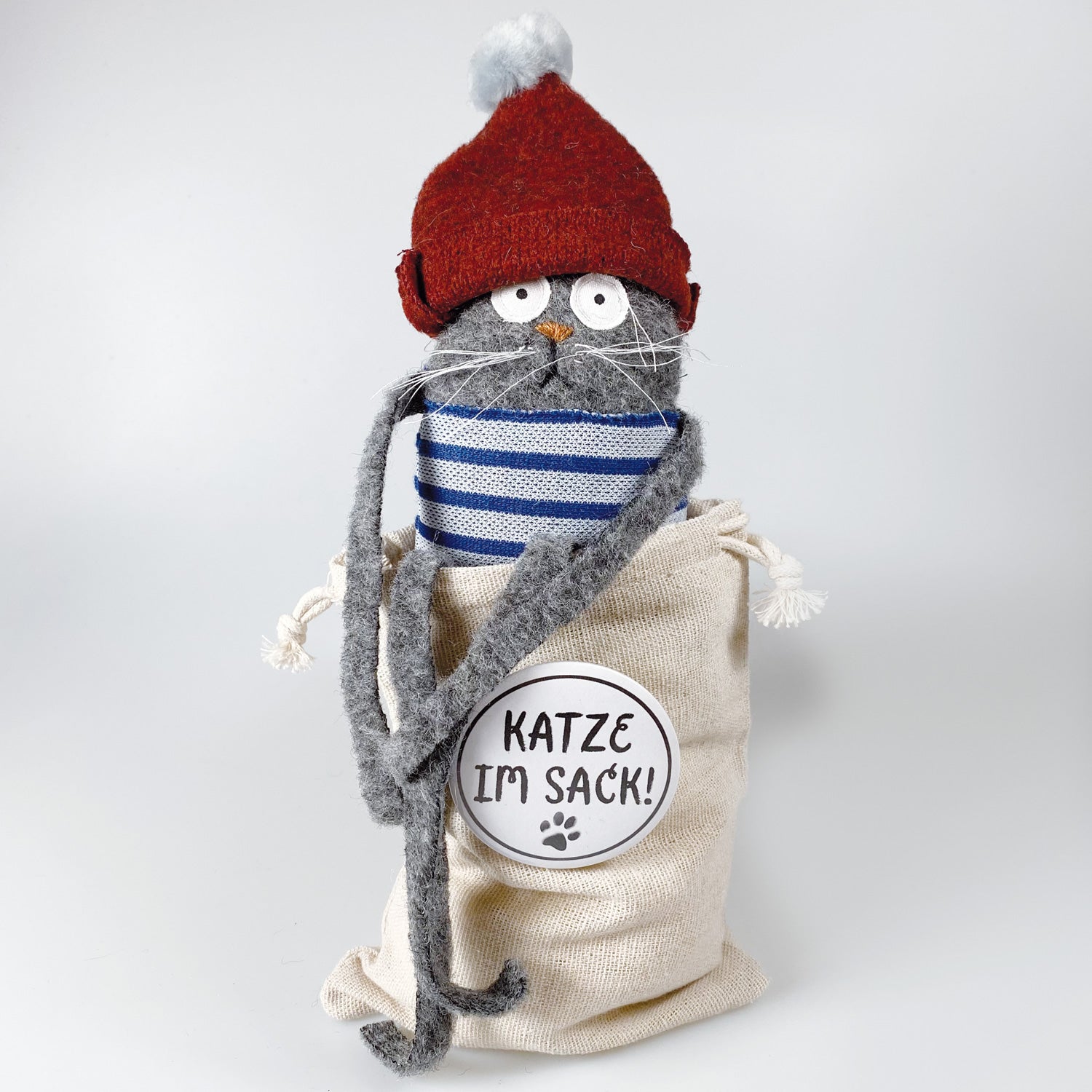 Cuddly toy cat in a bag “Mo”