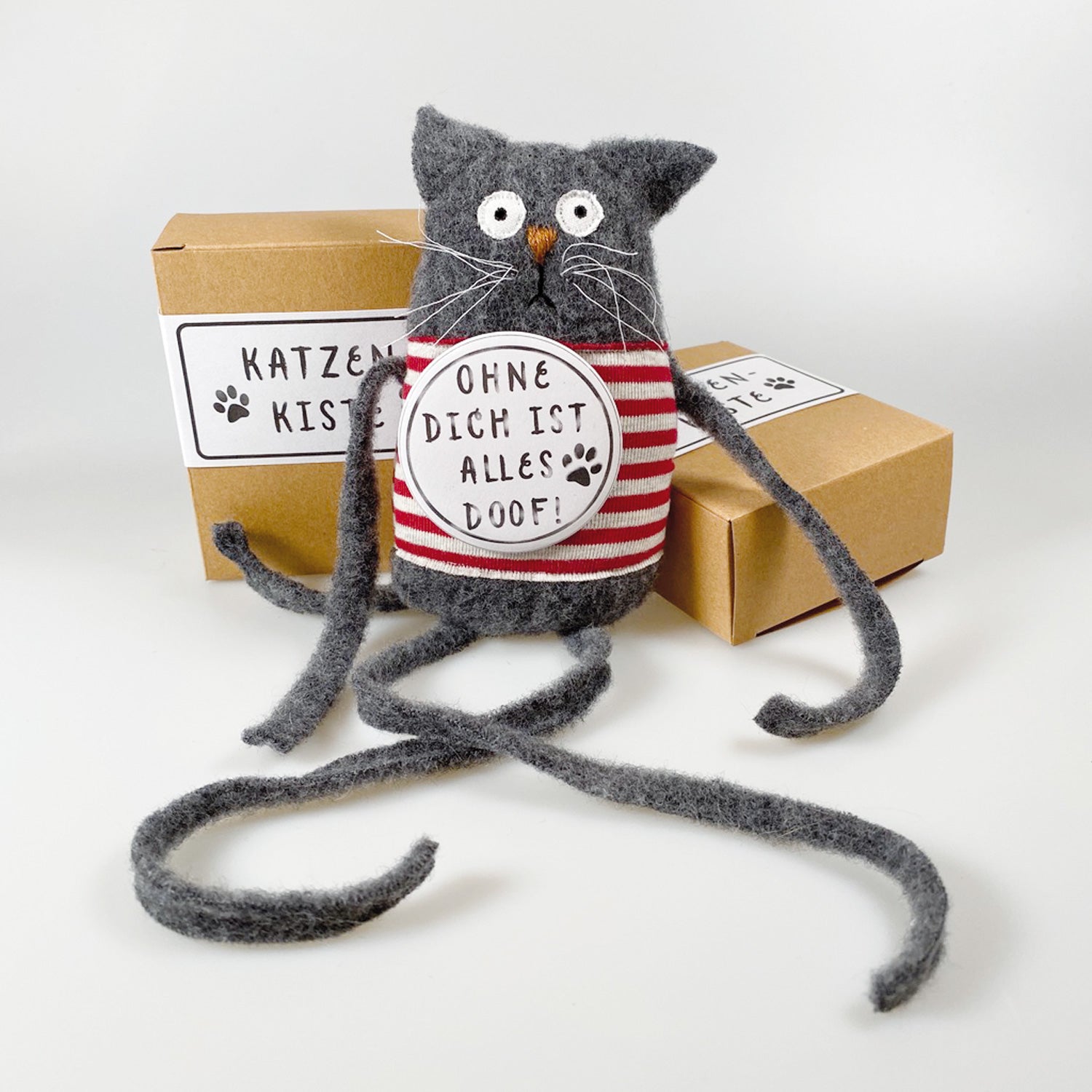 Kuscheltier Kater „Kuddel“ im Geschenkkarton