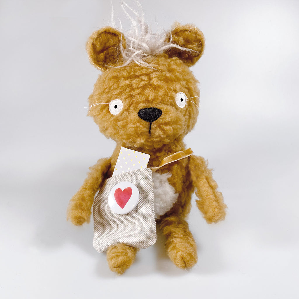 Kuscheltier Bär mit Botschaft „Lutz“