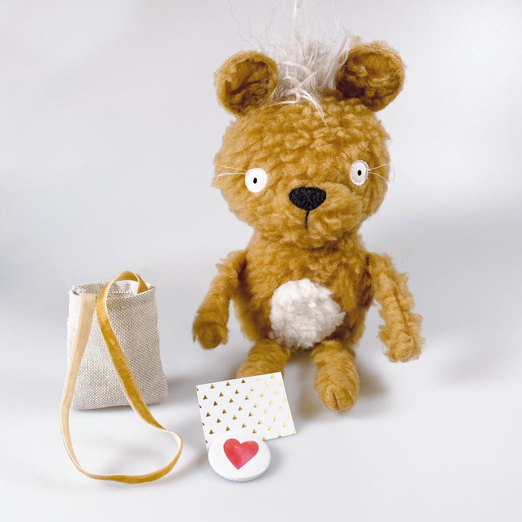 Kuscheltier Bär mit Botschaft „Lutz“