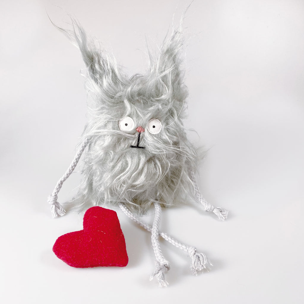 Kuscheltier Perserkatze mit Herz „Lillemor“