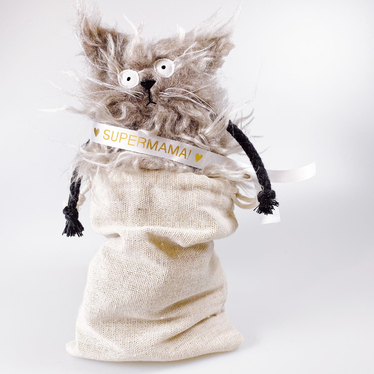 Cuddly toy cat in a sack “Lou”