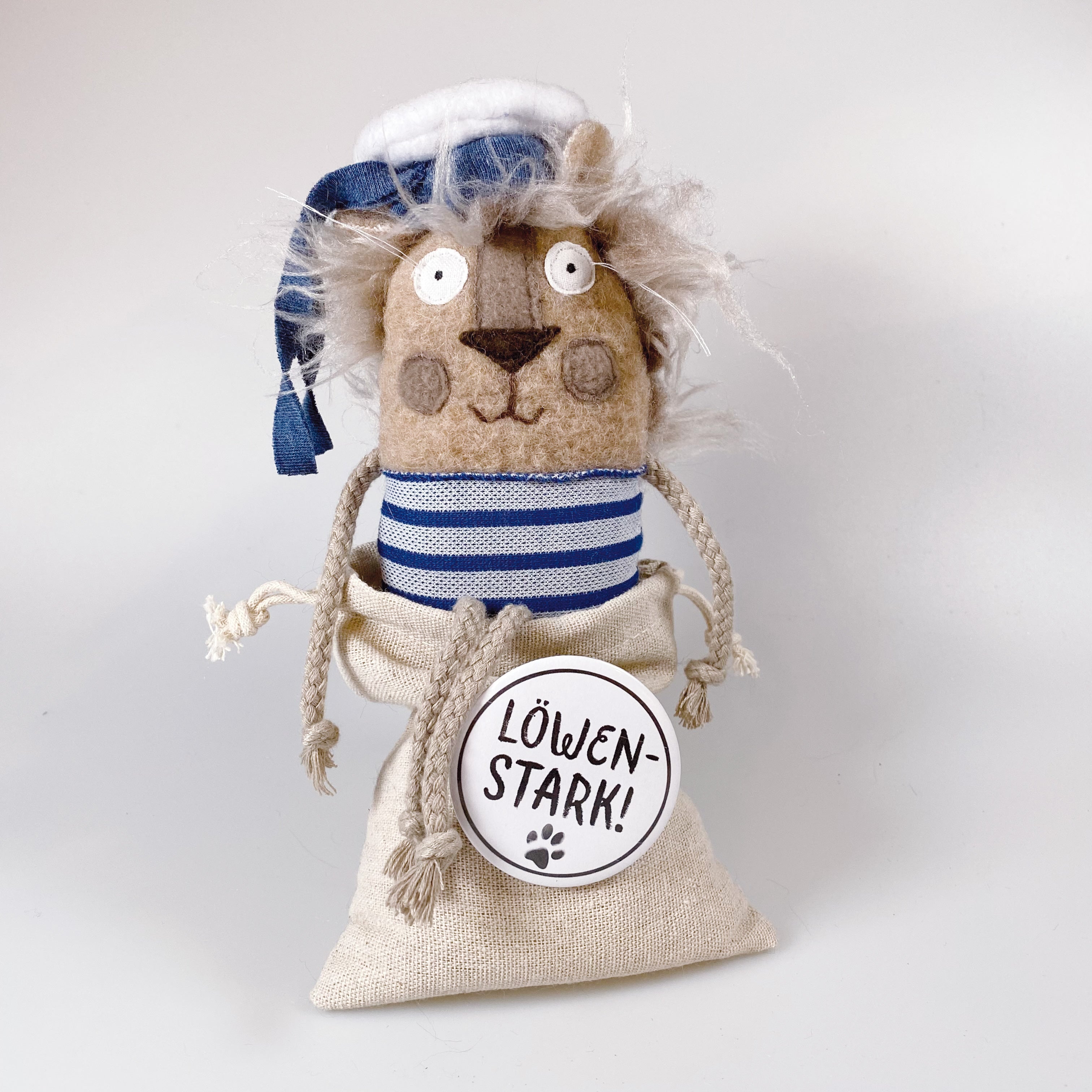 Seelöwe im Sack „Löwe Jogy“